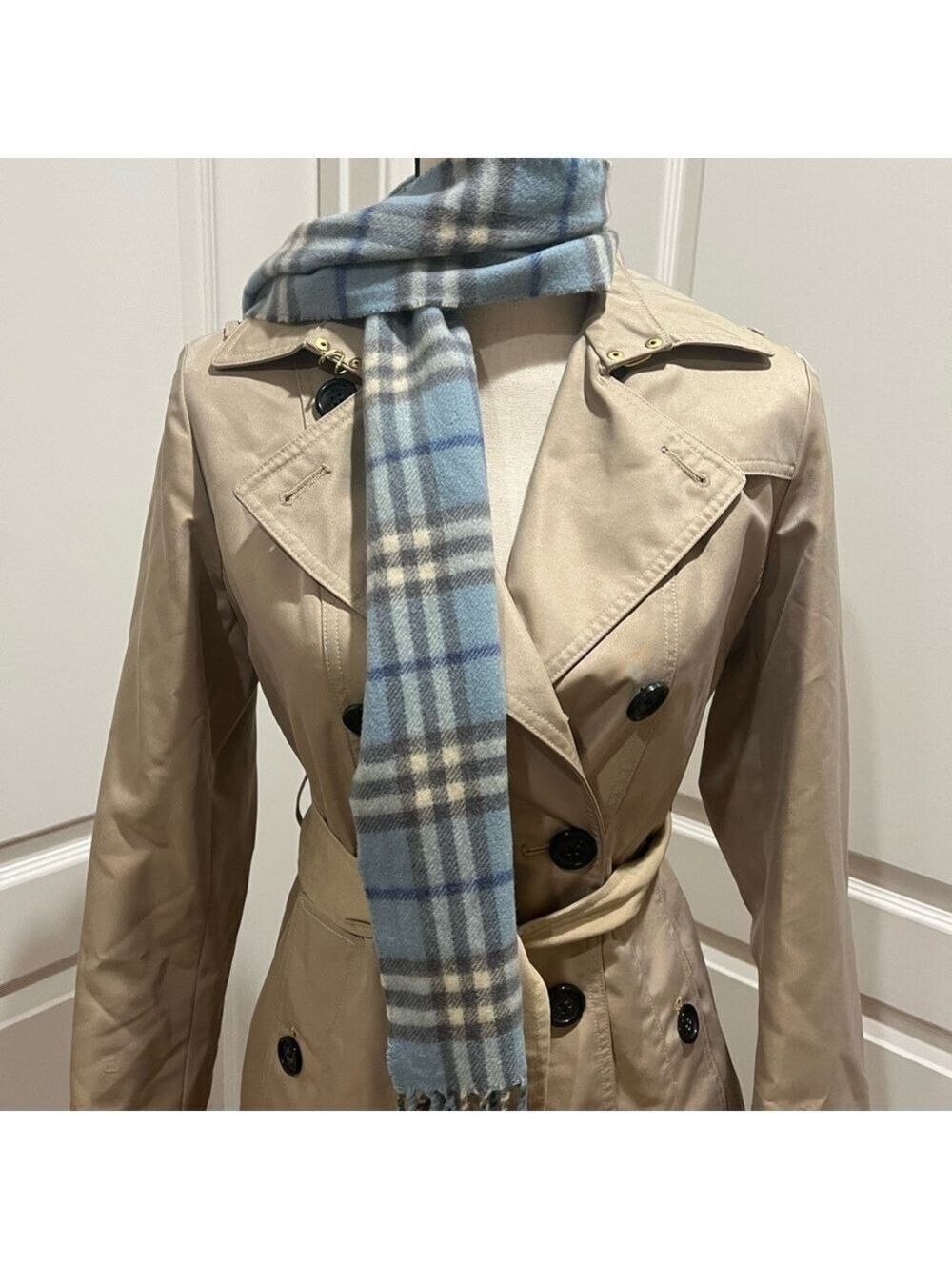 BURBERRY KID’S SCARF - Picture 6 of 6